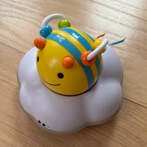 Skip Hop baby follow me Bee tummy time crawl toy